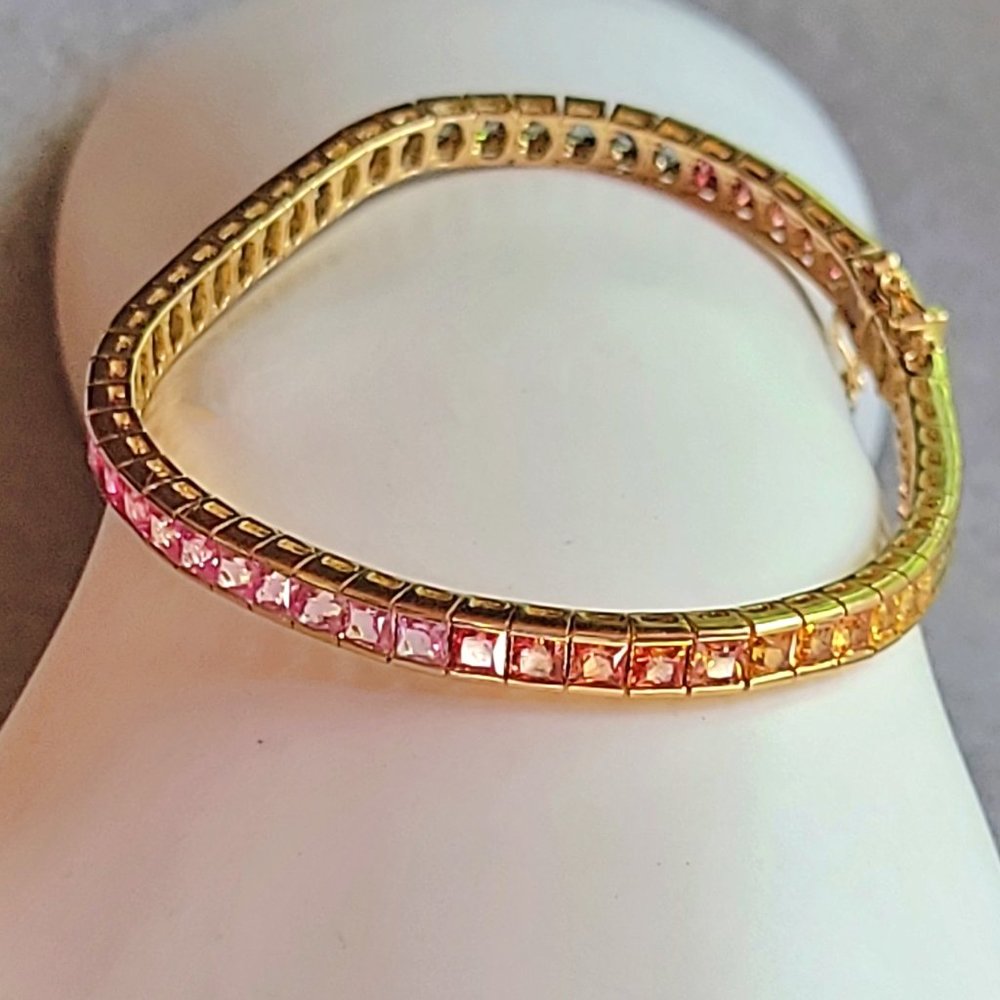 Rainbow Sapphire 18Kt, Princess Cut, Natural Square Sapphires, Tennis Bracelet - Picture 9 of 13